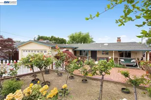 24805 Canyon View Ct, Hayward, CA 94541 - Photo 4