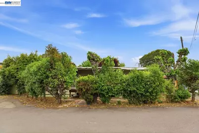 828 Olivina Ave #11, Livermore, CA 94551 - Photo 2