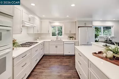 2128 Tice Creek Dr #2, Walnut Creek, CA 94595 - Photo 12