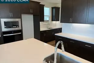 3660 Darnoch Ave, Lathrop, CA 95330 - Photo 2