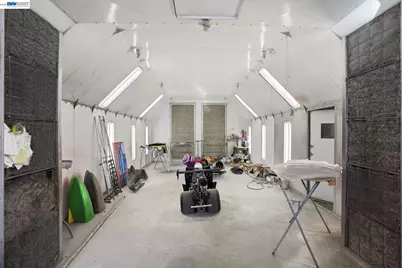 2260 Macarthur Dr, Tracy, CA 95376 - Photo 14