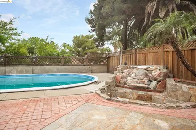 2002 Montauk Ct, Discovery Bay, CA 94505 - Photo 38