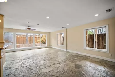 2002 Montauk Ct, Discovery Bay, CA 94505 - Photo 14
