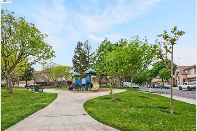 253 Balsam St, Pittsburg, CA 94565 - Photo 46