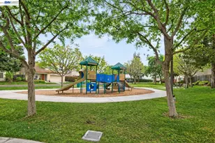 253 Balsam St, Pittsburg, CA 94565 - Photo 48