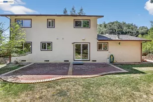 5615 Cold Water Dr, Castro Valley, CA 94552 - Photo 32