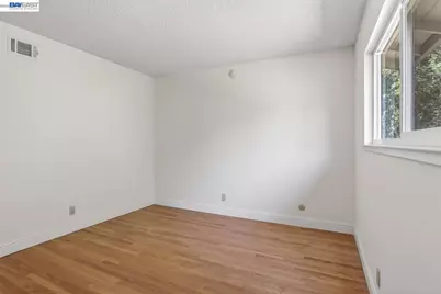 5615 Cold Water Dr, Castro Valley, CA 94552 - Photo 36