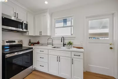 3239 Briggs Ave, Alameda, CA 94501 - Photo 20