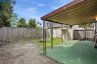 6719 Eastlawn St, Oakland, CA 94621 - Photo 24