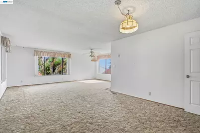 410 Monaco Ave, Union City, CA 94587 - Photo 18