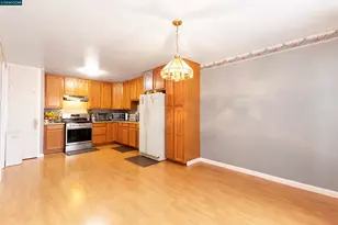 864 Moultrie St, San Francisco, CA 94110 - Photo 22