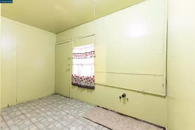 864 Moultrie St, San Francisco, CA 94110 - Photo 38