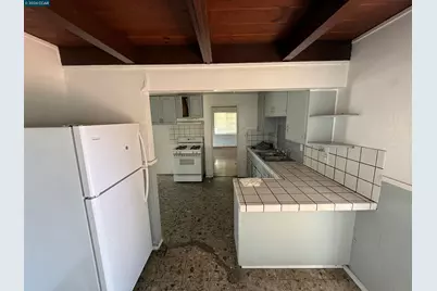 1810 Acapulco Dr, San Pablo, CA 94806 - Photo 14