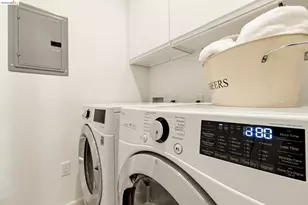 45 Homeglen Ln, Oakland, CA 94611 - Photo 44