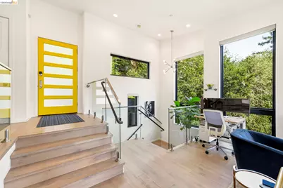 45 Homeglen Ln, Oakland, CA 94611 - Photo 4