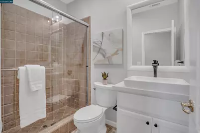 389 Roundhill Dr, Brentwood, CA 94513 - Photo 14