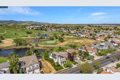 389 Roundhill Dr, Brentwood, CA 94513 - Photo 48