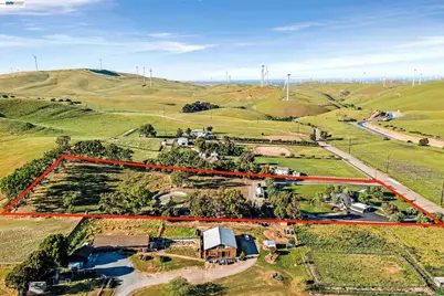 4002 Dyer Rd, Livermore, CA 94551 - Photo 2