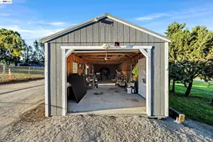 4002 Dyer Rd, Livermore, CA 94551 - Photo 42