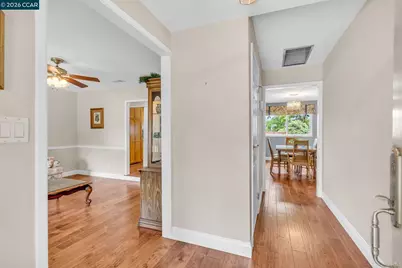 5565 Banff Ct, Concord, CA 94521 - Photo 6