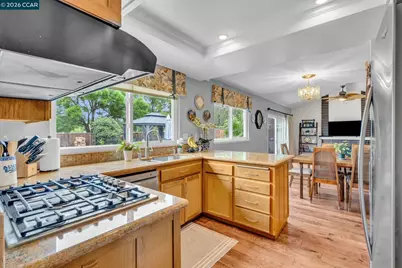 5565 Banff Ct, Concord, CA 94521 - Photo 16