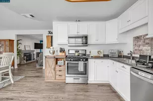 4640 Pinot Ct, Oakley, CA 94561 - Photo 16