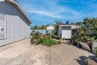 628 17th St, Richmond, CA 94804 - Photo 48