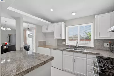 628 17th St, Richmond, CA 94804 - Photo 16