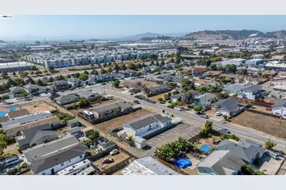 628 17th St, Richmond, CA 94804 - Photo 58