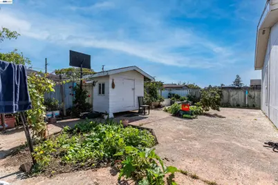 628 17th St, Richmond, CA 94804 - Photo 50