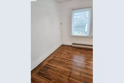 1070 Aileen St, Oakland, CA 94608 - Photo 62