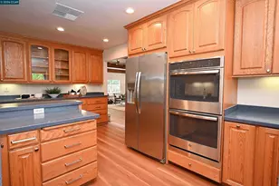 263 Croyden Dr, Pleasant Hill, CA 94523 - Photo 12