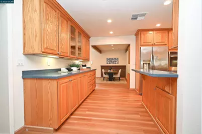 263 Croyden Dr, Pleasant Hill, CA 94523 - Photo 12