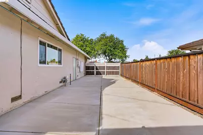2904 Balboa Dr, Tracy, CA 95376 - Photo 26