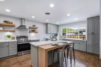 2904 Balboa Dr, Tracy, CA 95376 - Photo 8