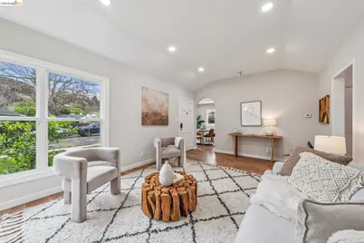 3056 Roxbury Avenue, Oakland, CA 94605 - Photo 4