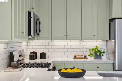 480 42nd St #E, Oakland, CA 94609 - Photo 16