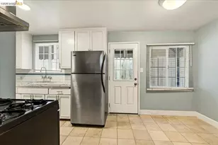 6386 Dana St, Oakland, CA 94609 - Photo 18