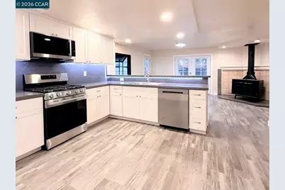 1716 Estudillo St, Martinez, CA 94553 - Photo 10