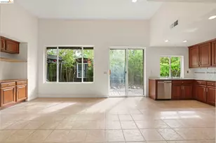 1129 Brittany Hills Ct, Martinez, CA 94553 - Photo 10