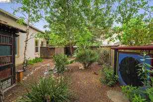 1129 Brittany Hills Ct, Martinez, CA 94553 - Photo 34