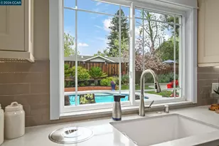 11 Ambleside Ct, Danville, CA 94526 - Photo 8