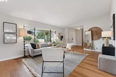 5200 Pinecrest Drive, Oakland, CA 94605 - Photo 6