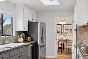 5200 Pinecrest Dr, Oakland, CA 94605 - Photo 24