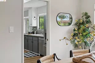 5200 Pinecrest Dr, Oakland, CA 94605 - Photo 16