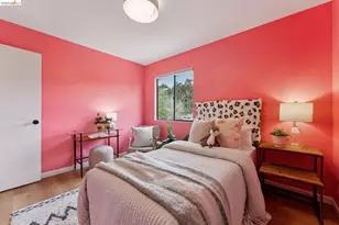 5200 Pinecrest Dr, Oakland, CA 94605 - Photo 48