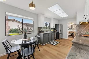 5200 Pinecrest Dr, Oakland, CA 94605 - Photo 22