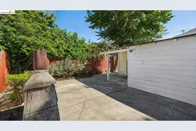 876-880 52nd St, Oakland, CA 94608 - Photo 32
