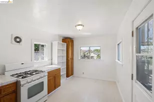 876-880 52nd St, Oakland, CA 94608 - Photo 12