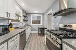 2421 Hilgard Ave, Berkeley, CA 94709 - Photo 6